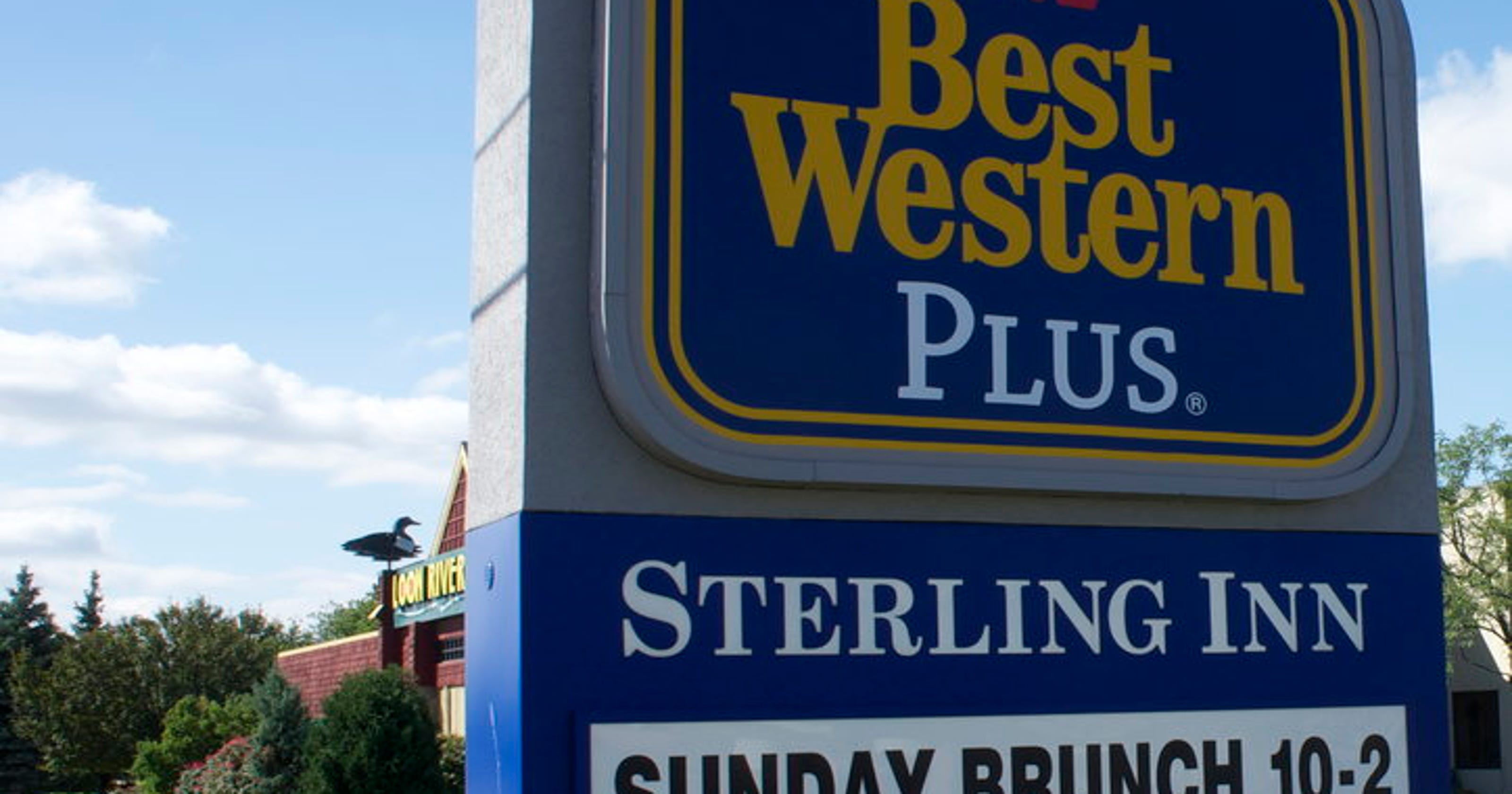 Sterling Heights Best Western with water park to be auctioned online