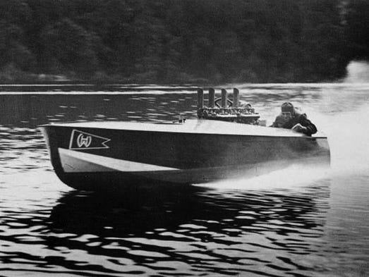 Chris-Craft common these selected images and advertisements