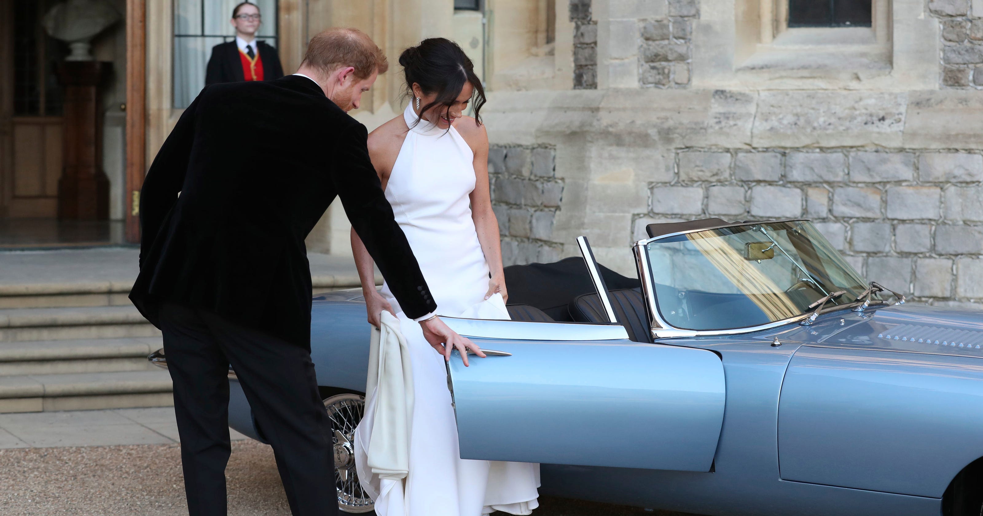 Royal Wedding 2018 Elton John Peforms At Harry And Meghans Reception