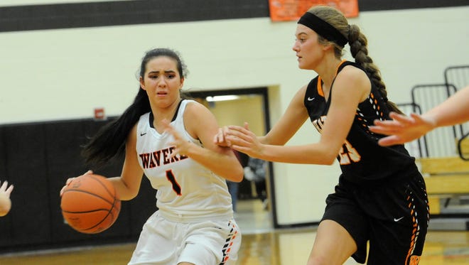 Kami Knight scored 15 points for Waverly on Monday behind Paige Carter's 16 as the Tigers beat Northwest 57-49.