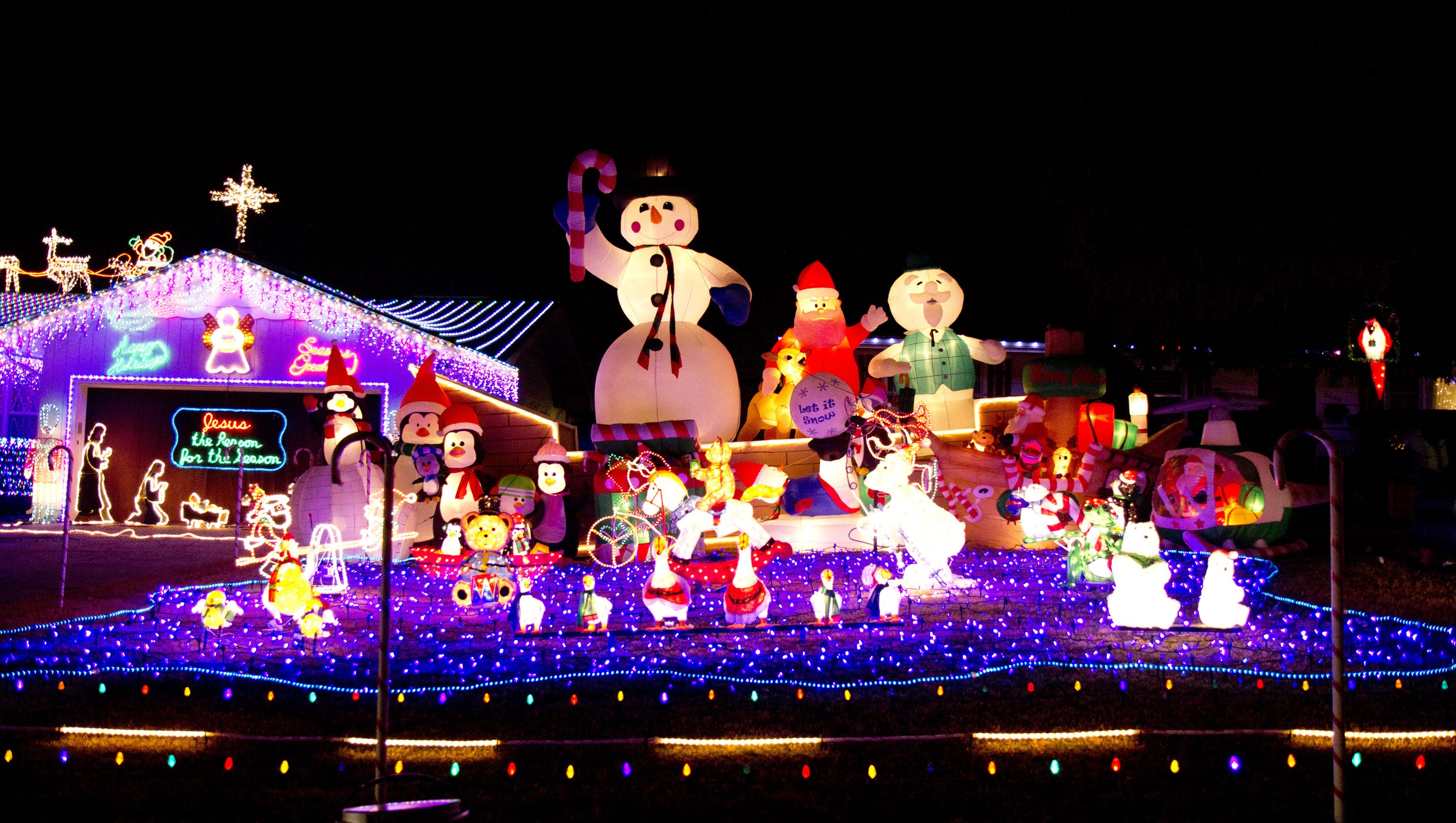 Where to find the 21 best Christmas light displays in Springfield
