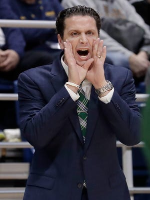 Portland State head coach Barret Peery yells to his players during the first half of the team's NCAA college basketball game against California in Berkeley, Calif., Thursday, Dec. 21, 2017. (AP Photo/Jeff Chiu)