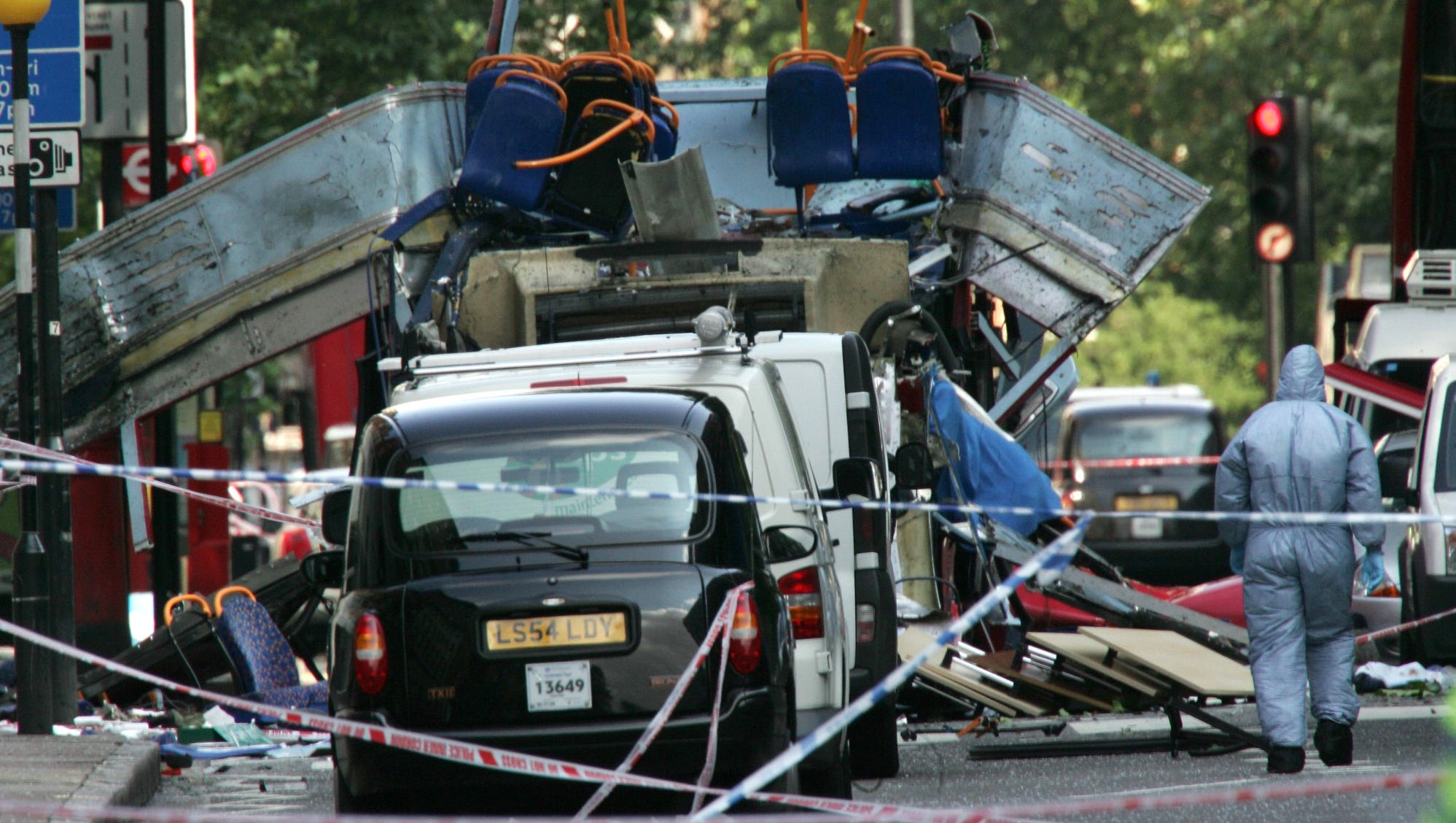 1 июля 2005. Взрывы в Лондоне 7 июля 2005 года.