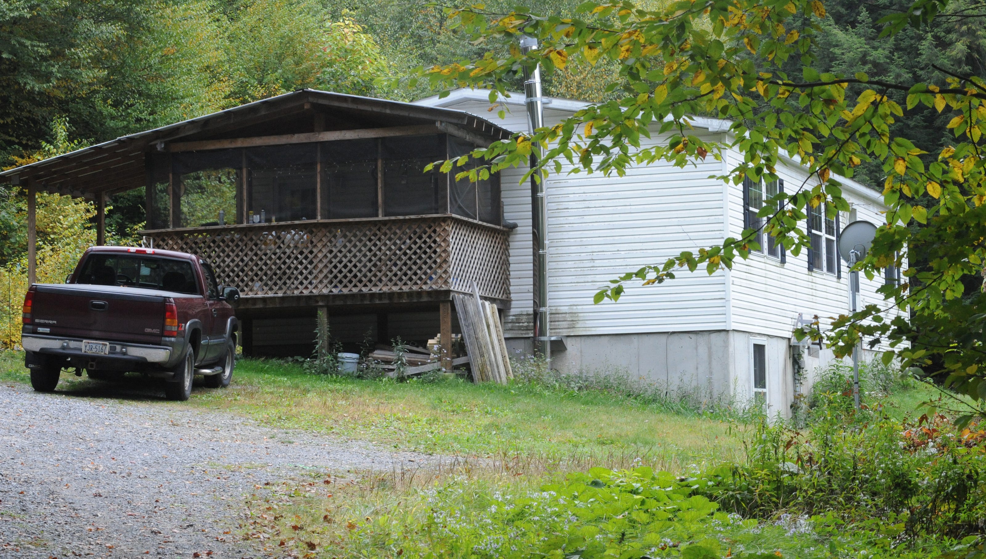 Cops Daughter, husband kill mom; dad shoots them