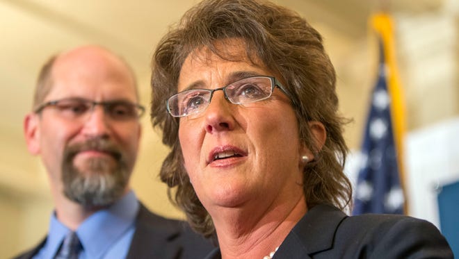 Der US-Abgeordnete Jackie Walorski, R-Ind., wurde am Mittwoch bei einem Autounfall in Elkhart County getötet.