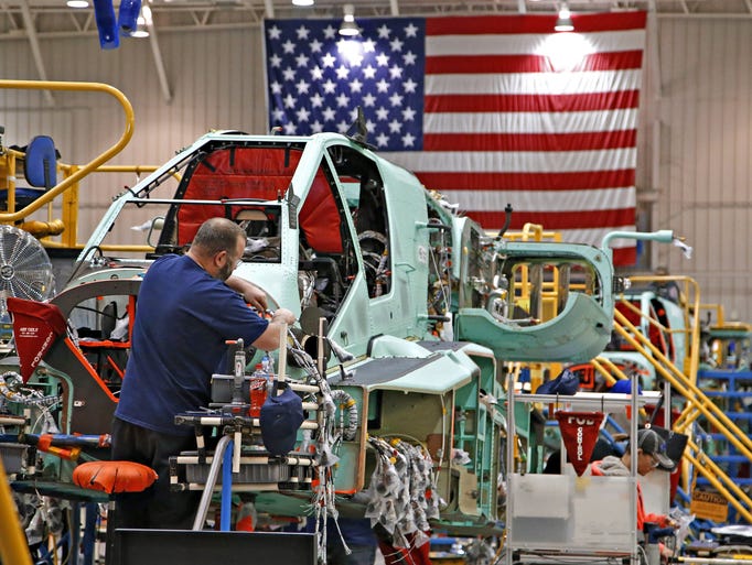 Boeing will move hundreds of jobs from Seattle to Mesa