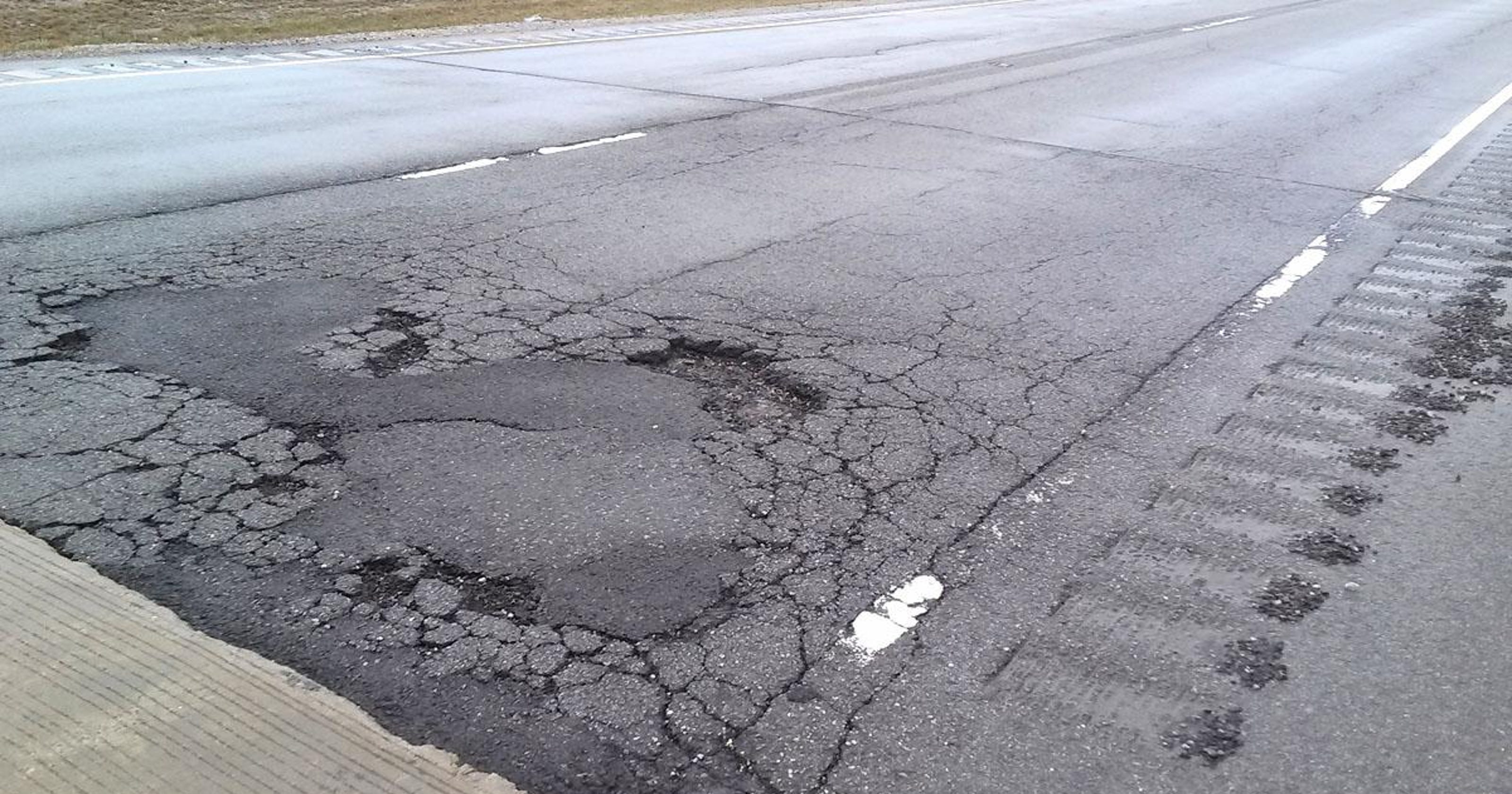 Indiana seeks $5M from contractor for faulty asphalt