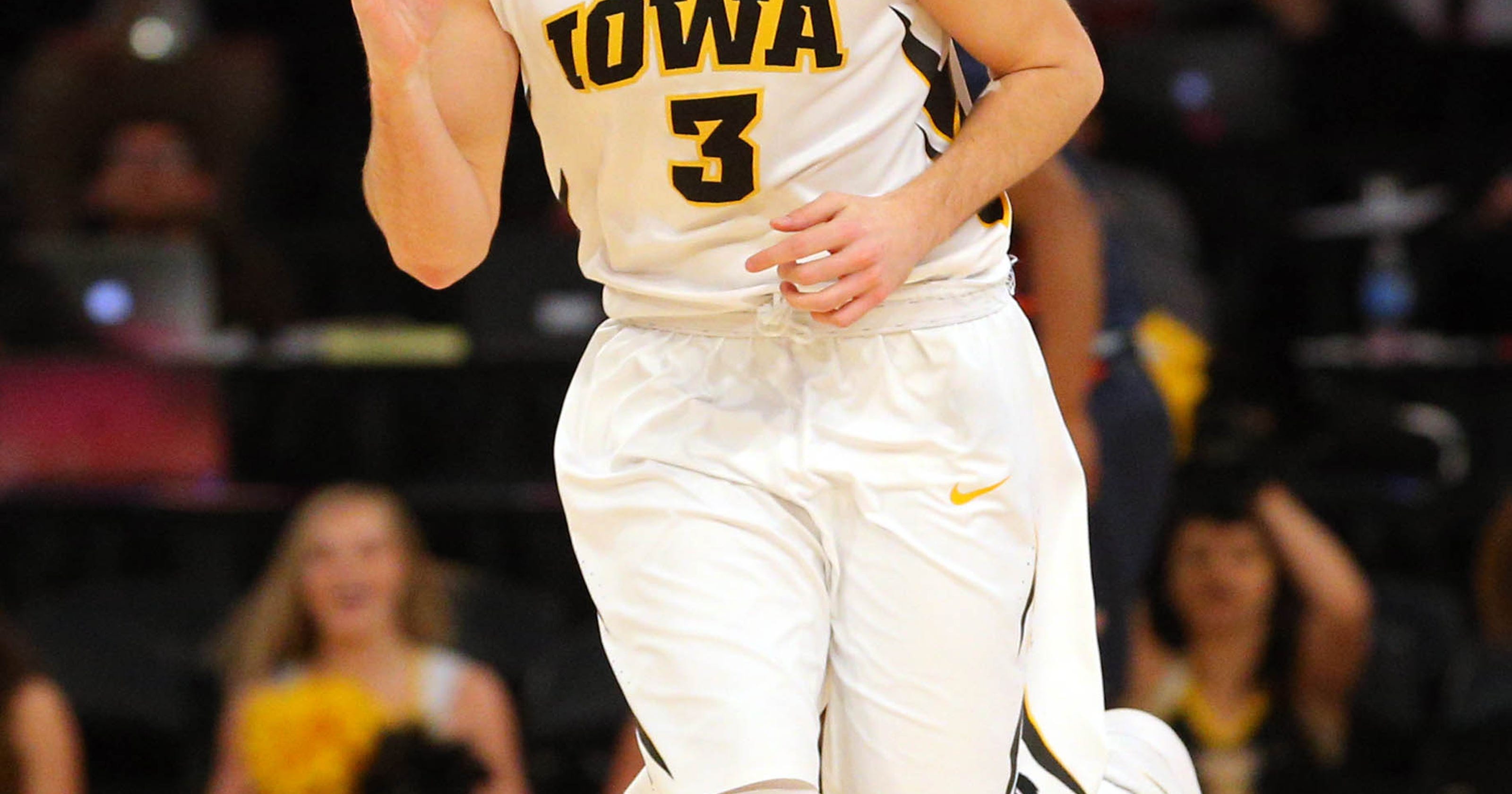 Iowa Hawkeyes Basketball Bleacher Report Latest News, Scores, Stats