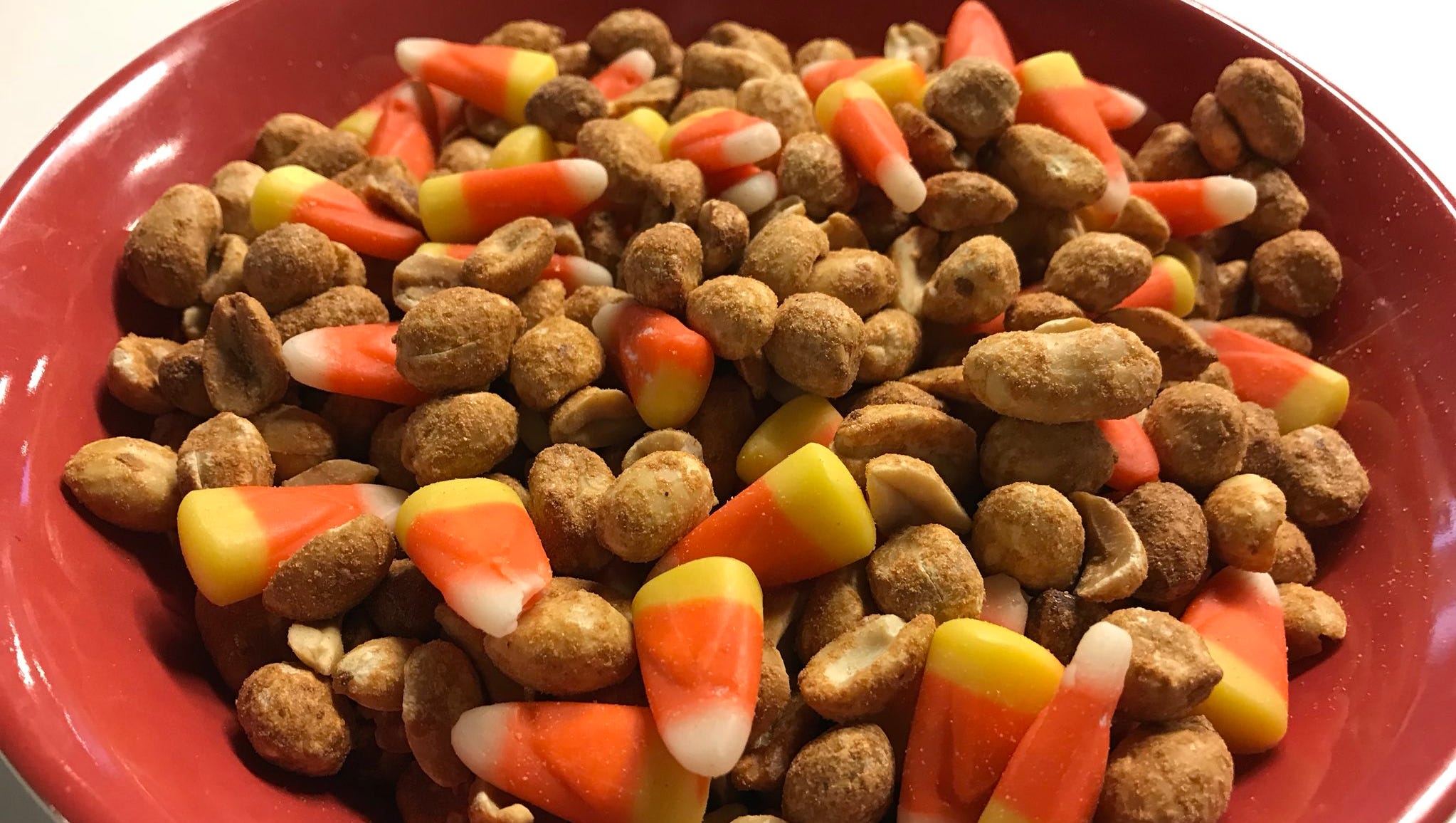 candy-corn-is-gross-but-one-ingredient-makes-it-taste-amazing