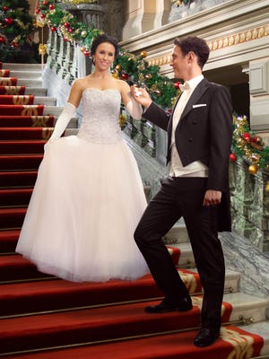 Purvis Lacey Chabert Queen Of Hallmark Christmas Movies