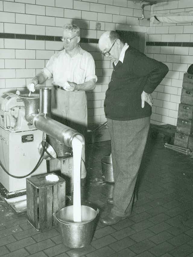 Historical Inventors Were Trailblazers In Phonograph Cheese Tools