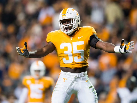 Tennessee linebacker Daniel Bituli (35) reacts to a
