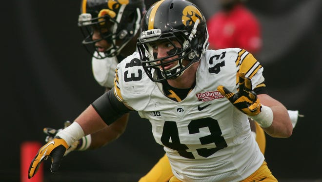 Josey Jewell is part Iowa's new-look linebacking group.