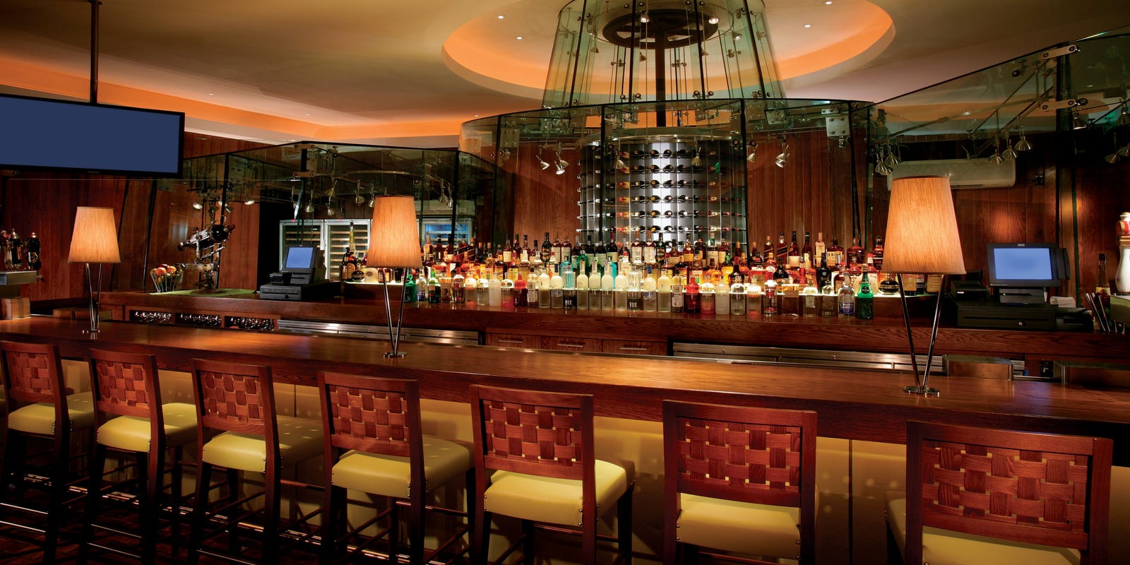 10 Great Places Where Presidents Liked To Drink