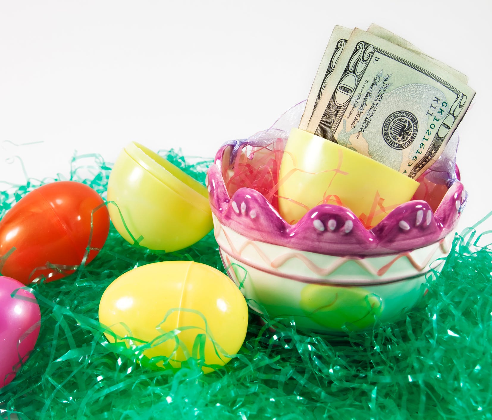 Consumers are expected to dish out $18.4 billion for the Easter holiday, according to the National Retail Federation. That would be an all-time high in the survey's 14-year history.