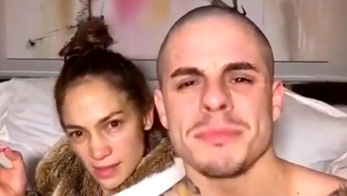 J Lo And Casper Smart Are Dubsmash Magic