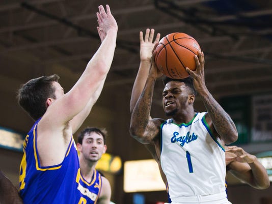 College Basketball Reggie Reid Kevin Mickle Leaving Fgcu
