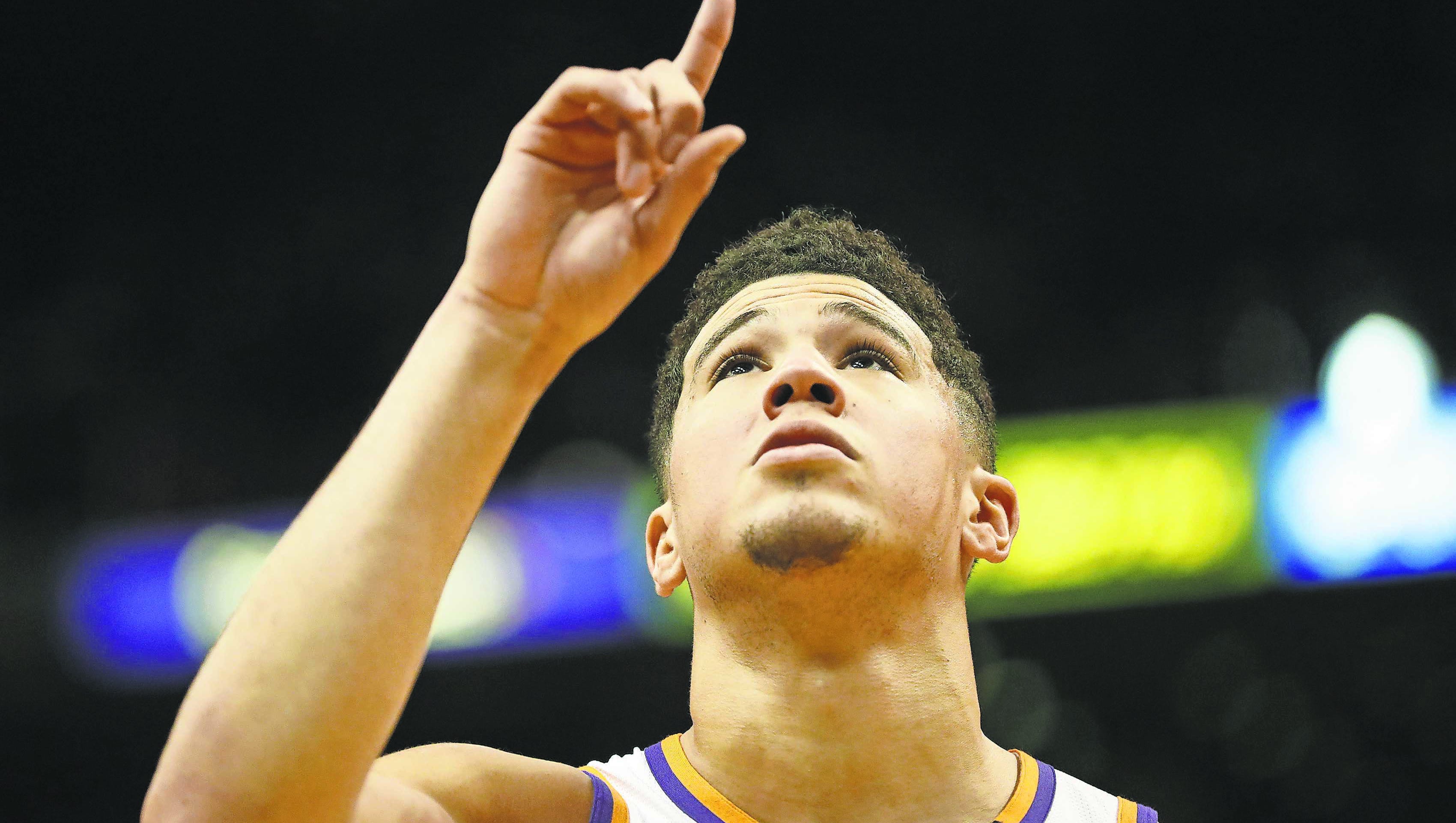 Suns Devin Booker Name Dropped By Drake And Travis Scott On New Song