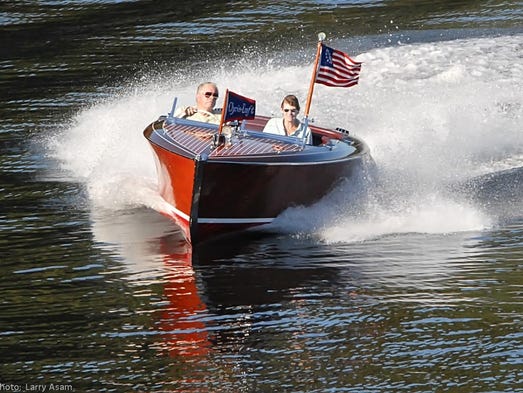 This 1940 selected Chris-Craft barrelback turns every