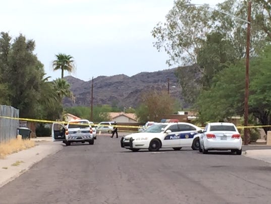 Man wounded in south Phoenix shooting