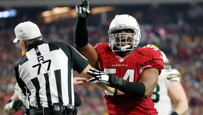 Arizona Cardinals LB Dwight Freeney celebrates after a sack against the Green Bay Packers during the third quarter in NFL action December 27, 2015, in Glendale.
