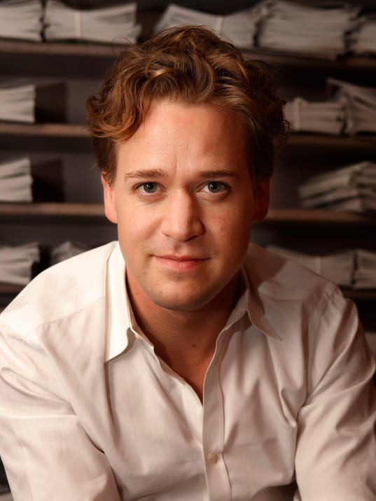 Former 'Grey's' star T.R. Knight weds boyfriend