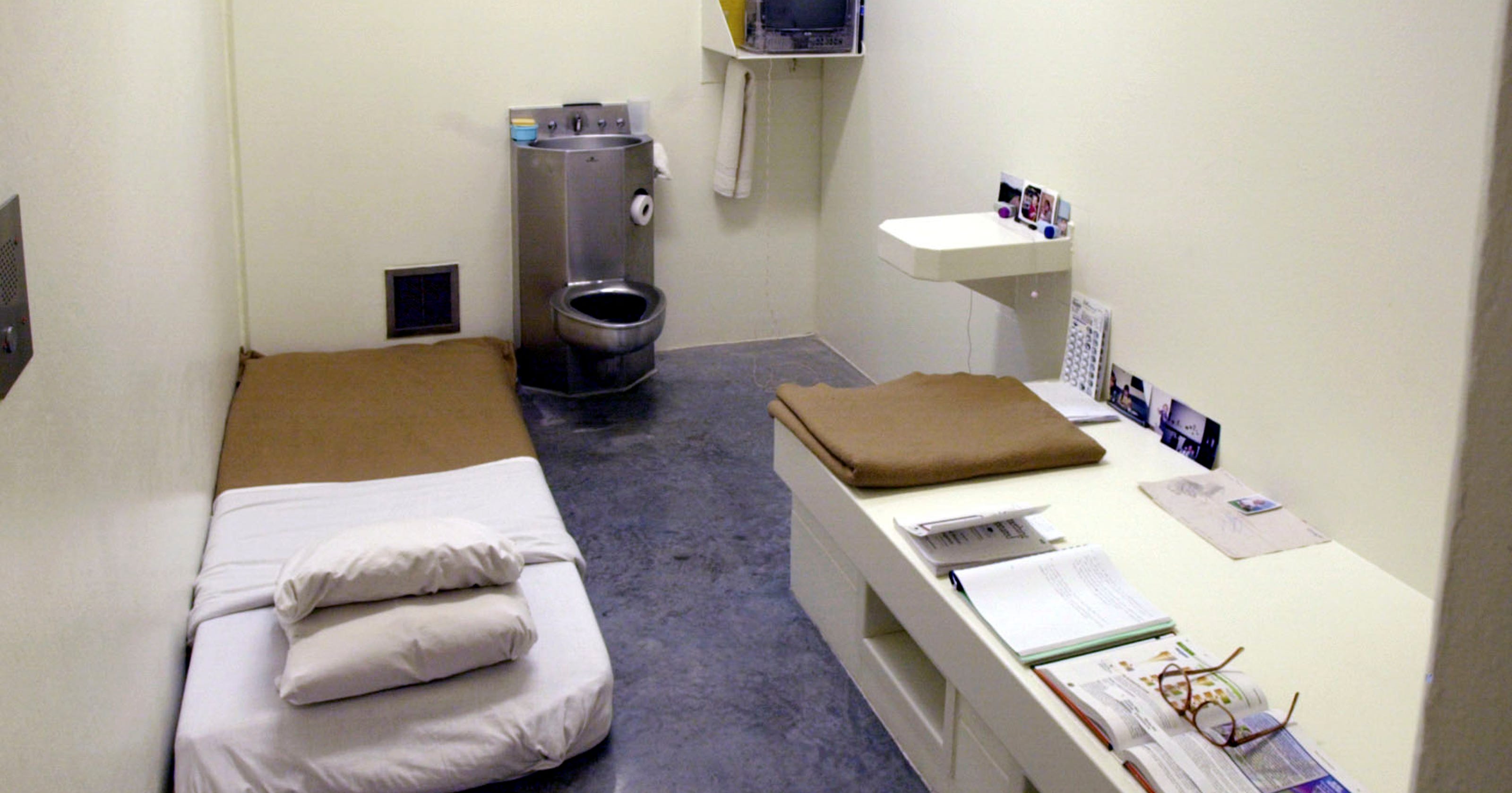 Wisconsin inmates report despair, little counseling in solitary