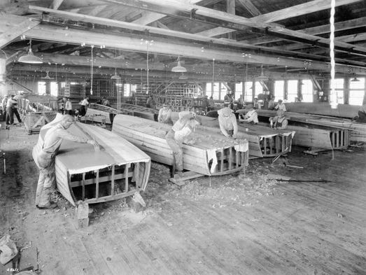 Chris-Craft common these selected images and advertisements