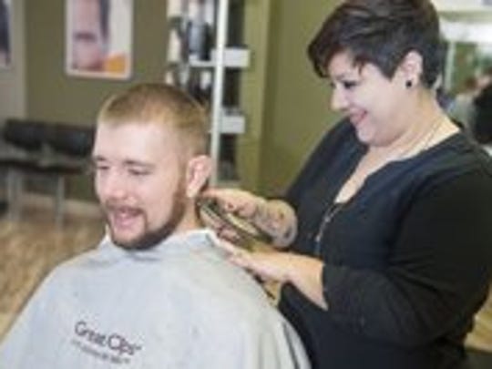 At Great Clips, veterans and active duty can get one