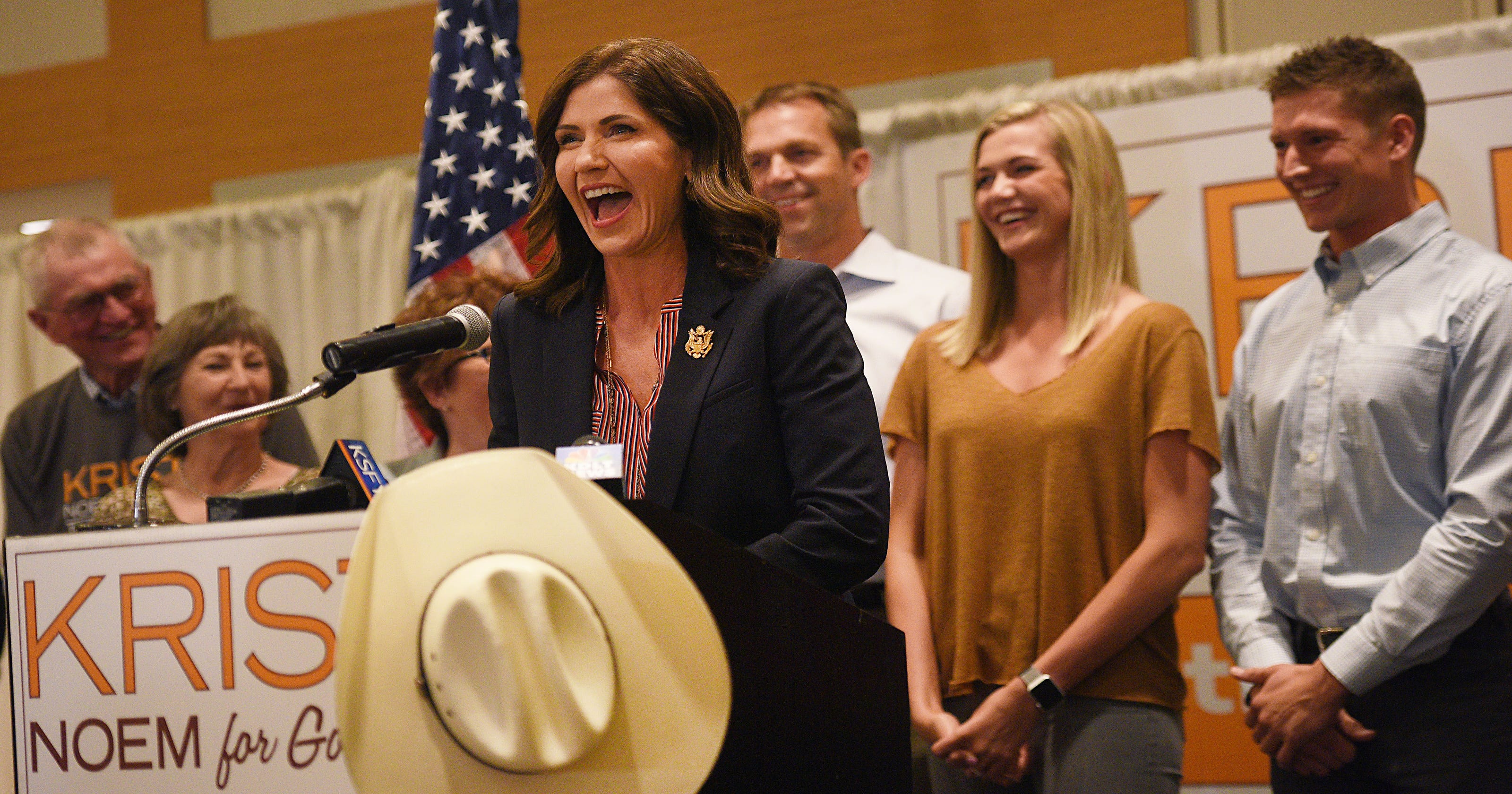 Kristi Noem Bryon Noem 60 Foto e immagini di Rep Noem di tendenza