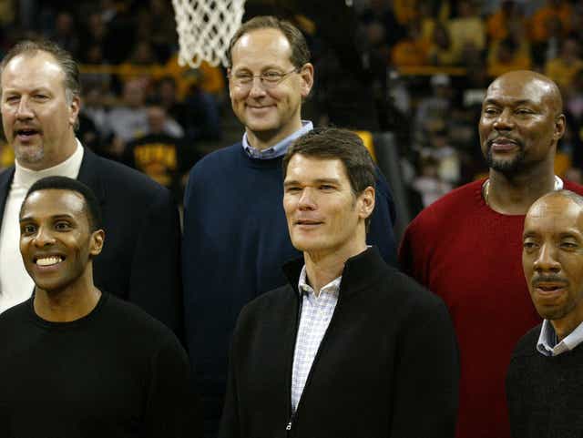 Ex Hawkeye Coach Lute Olson Made Big Impact On Basketball Media