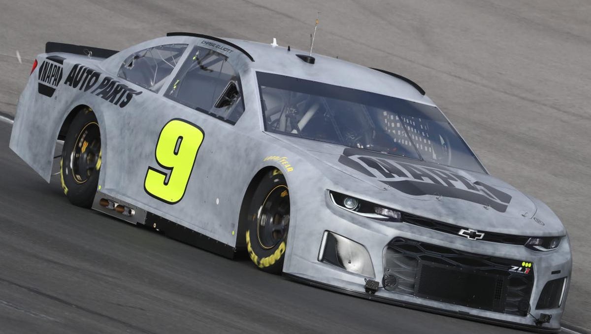 Chevy Makes Switch To Camaro For Nascar 18 Season