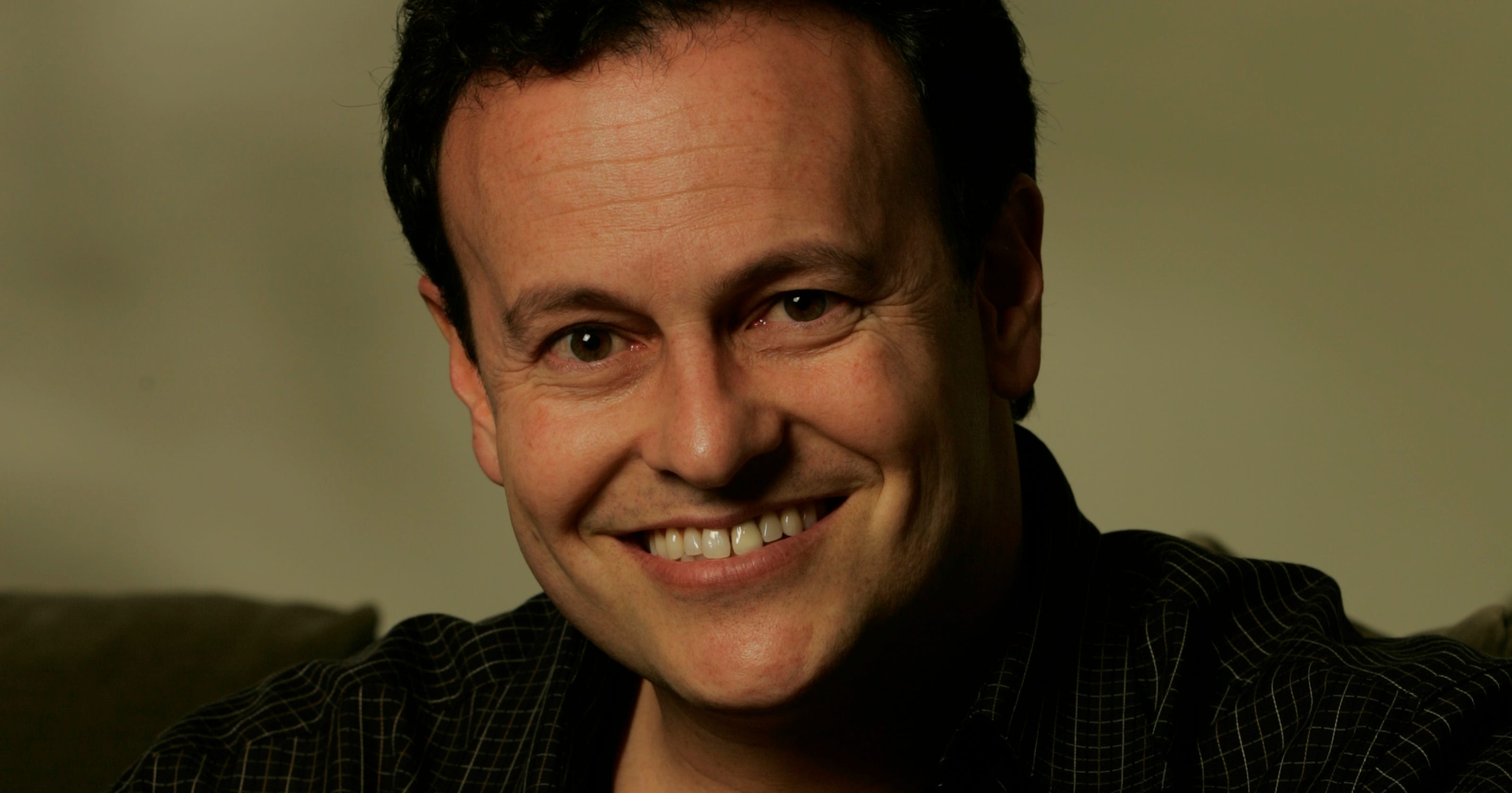 Mitch Hurwitz signs deal with Netflix