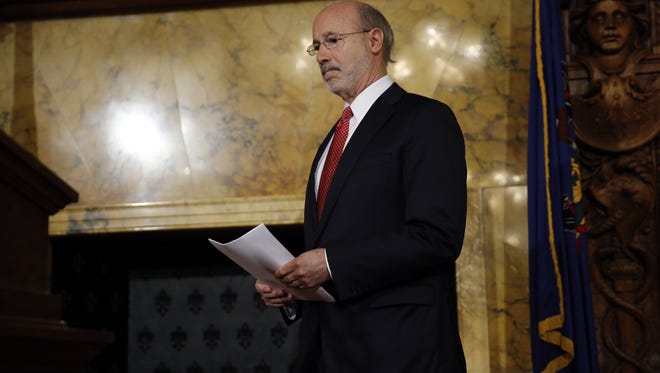 Pennsylvania Gov. Tom Wolf will sign an executive order to prohibit discrimination by state contractors against the LGBT community.