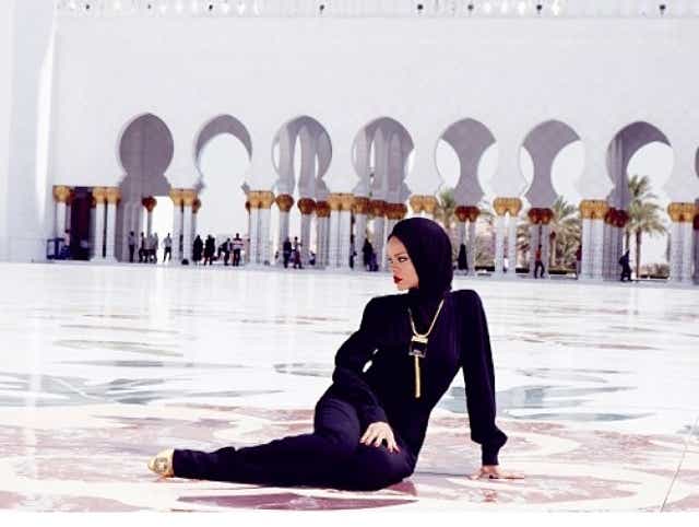 Rihanna Kicked Out Of Abu Dhabi Mosque