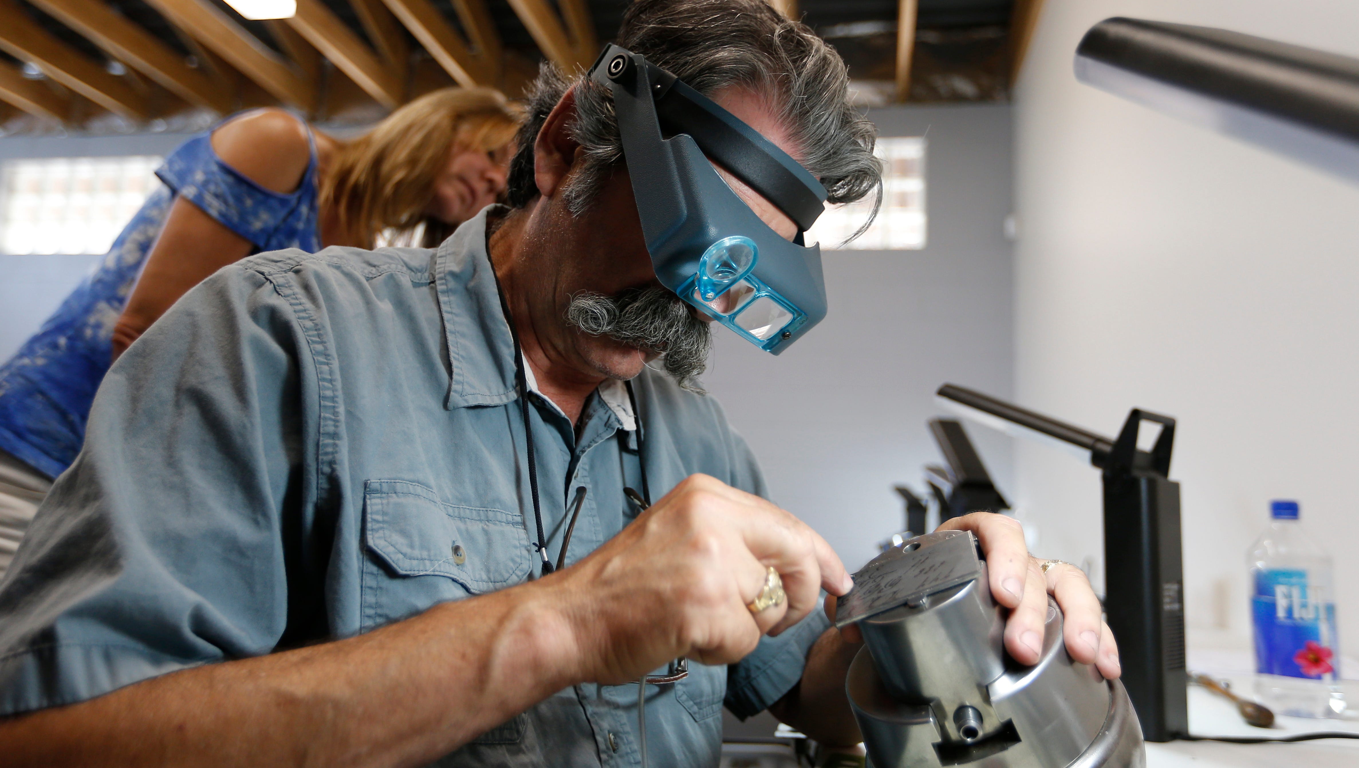 Master gun engraver in Springfield well known around the world