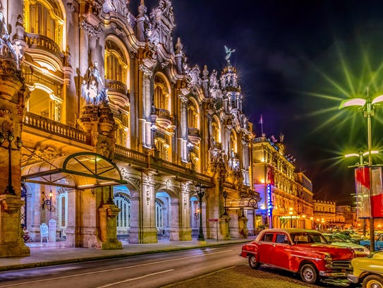 Night shot of El Gran Teatro de la Habana.