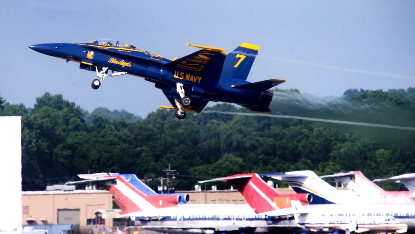 Pensacola mourns Blue Angel's death