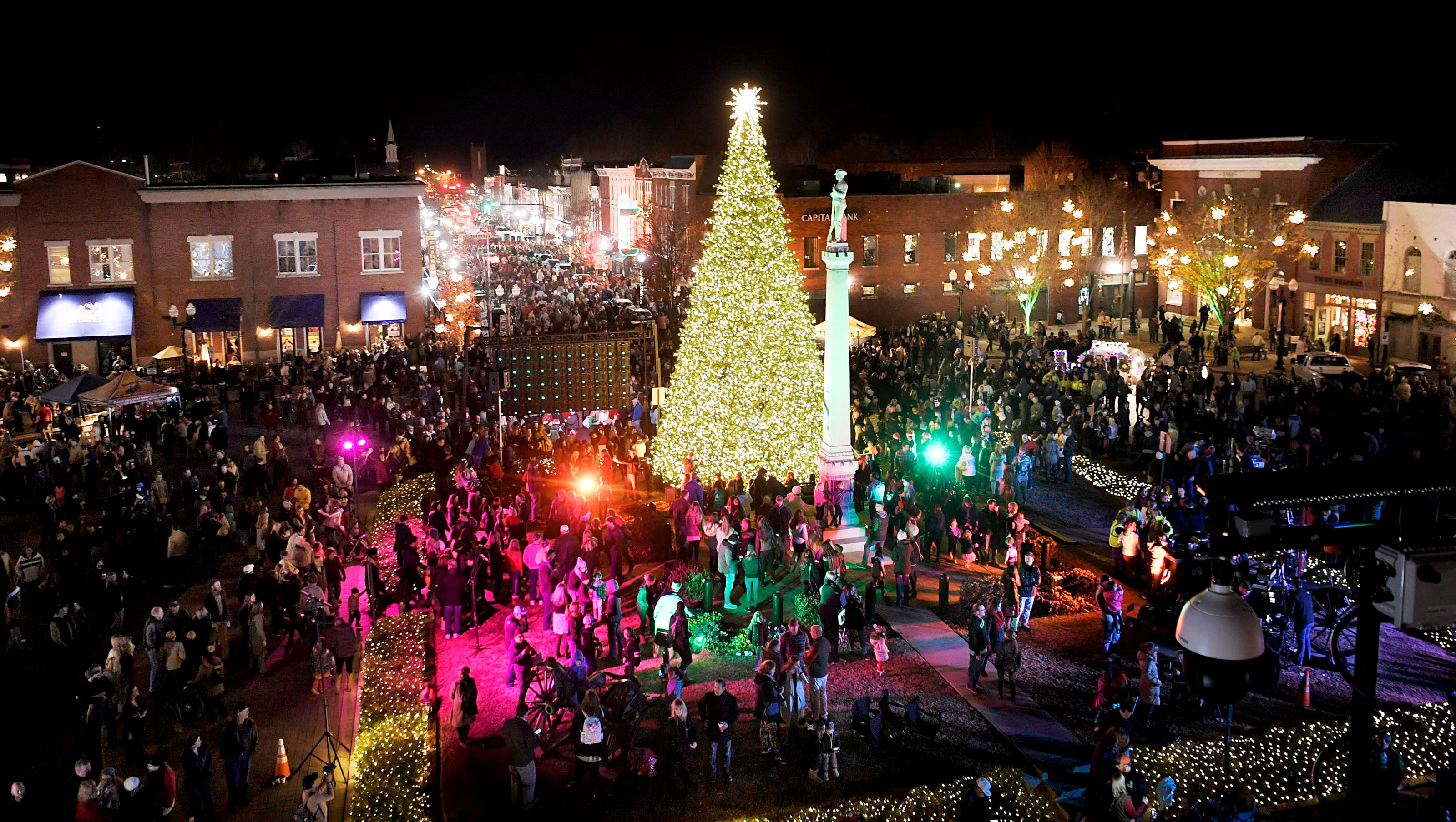 Merry and bright Franklin lights it Christmas tree with thousands