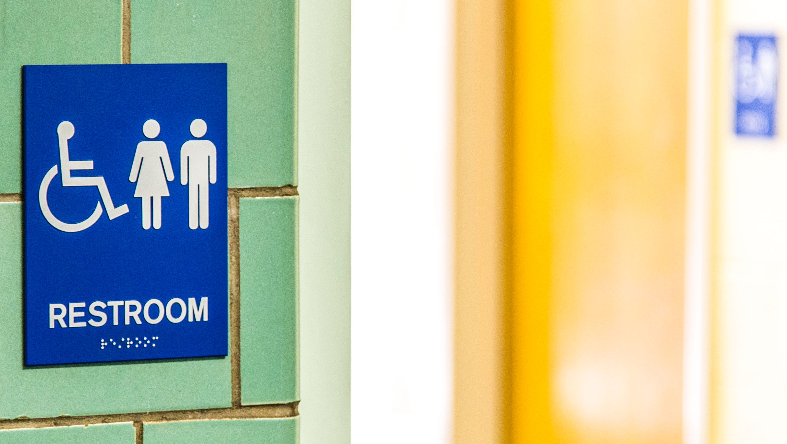 Us Issues Directive On Transgender Bathroom Use In Public Schools
