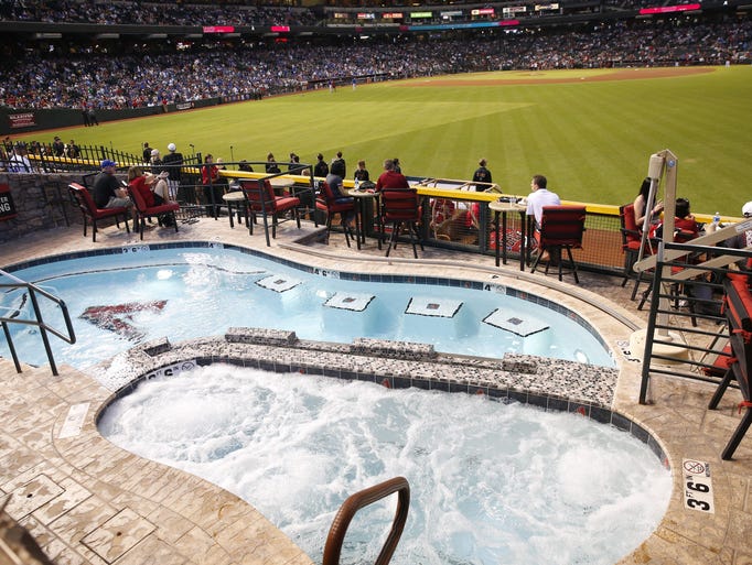 Arizona Diamondback's pool at Chase Field has winning history