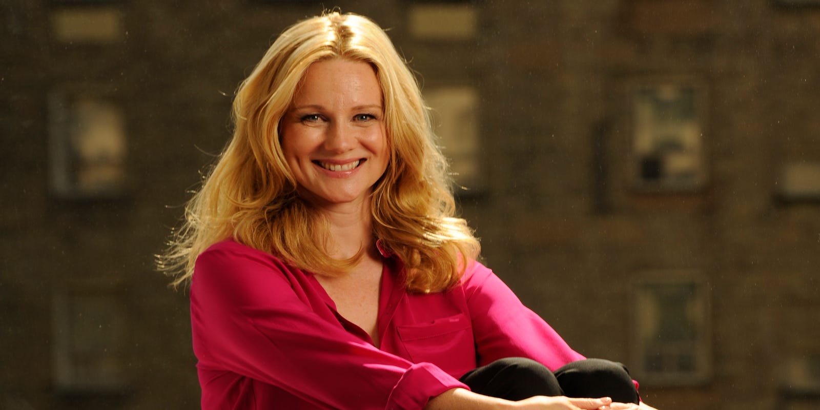 Laura linney pic