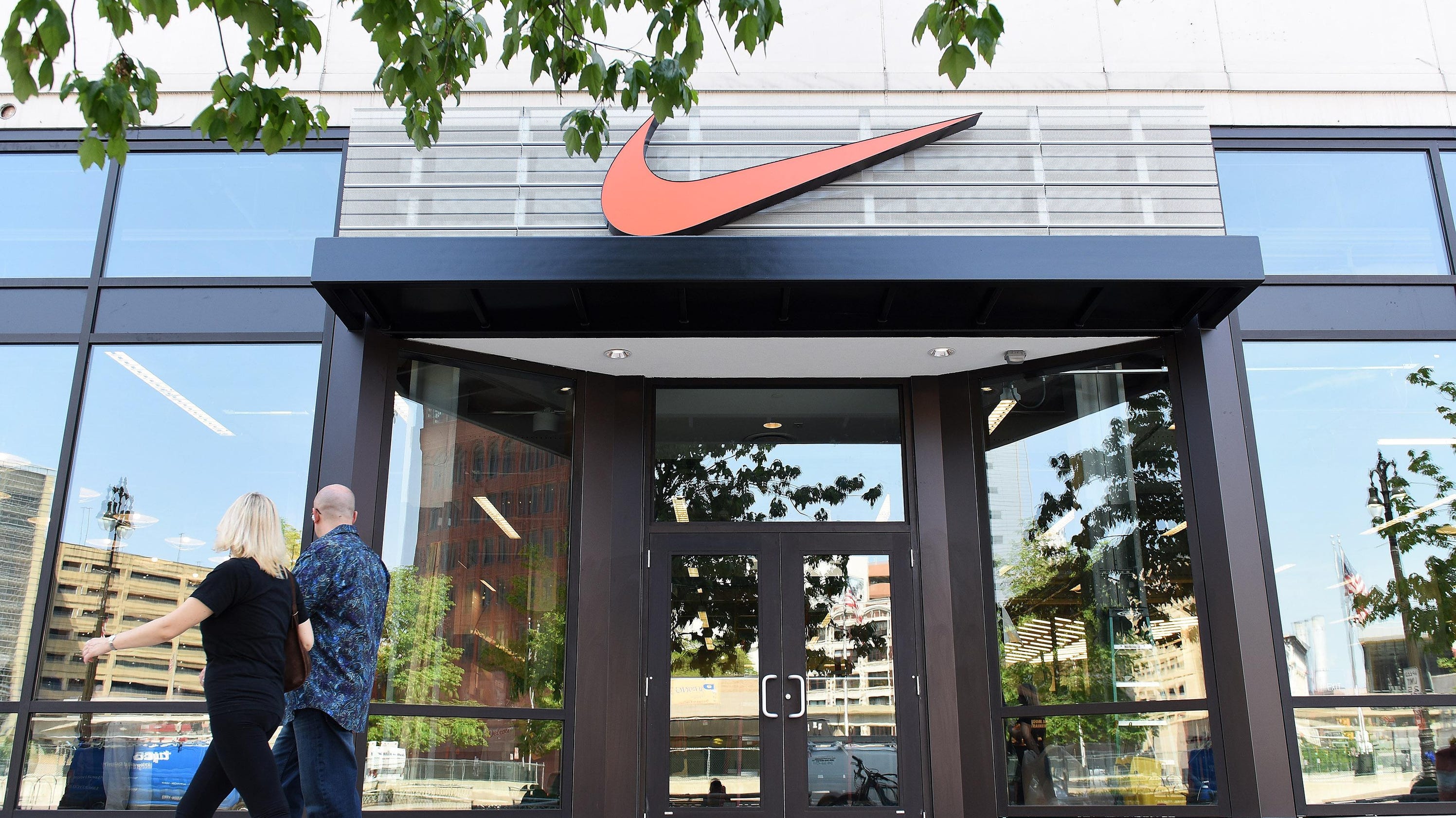 nike outlet in potomac mills