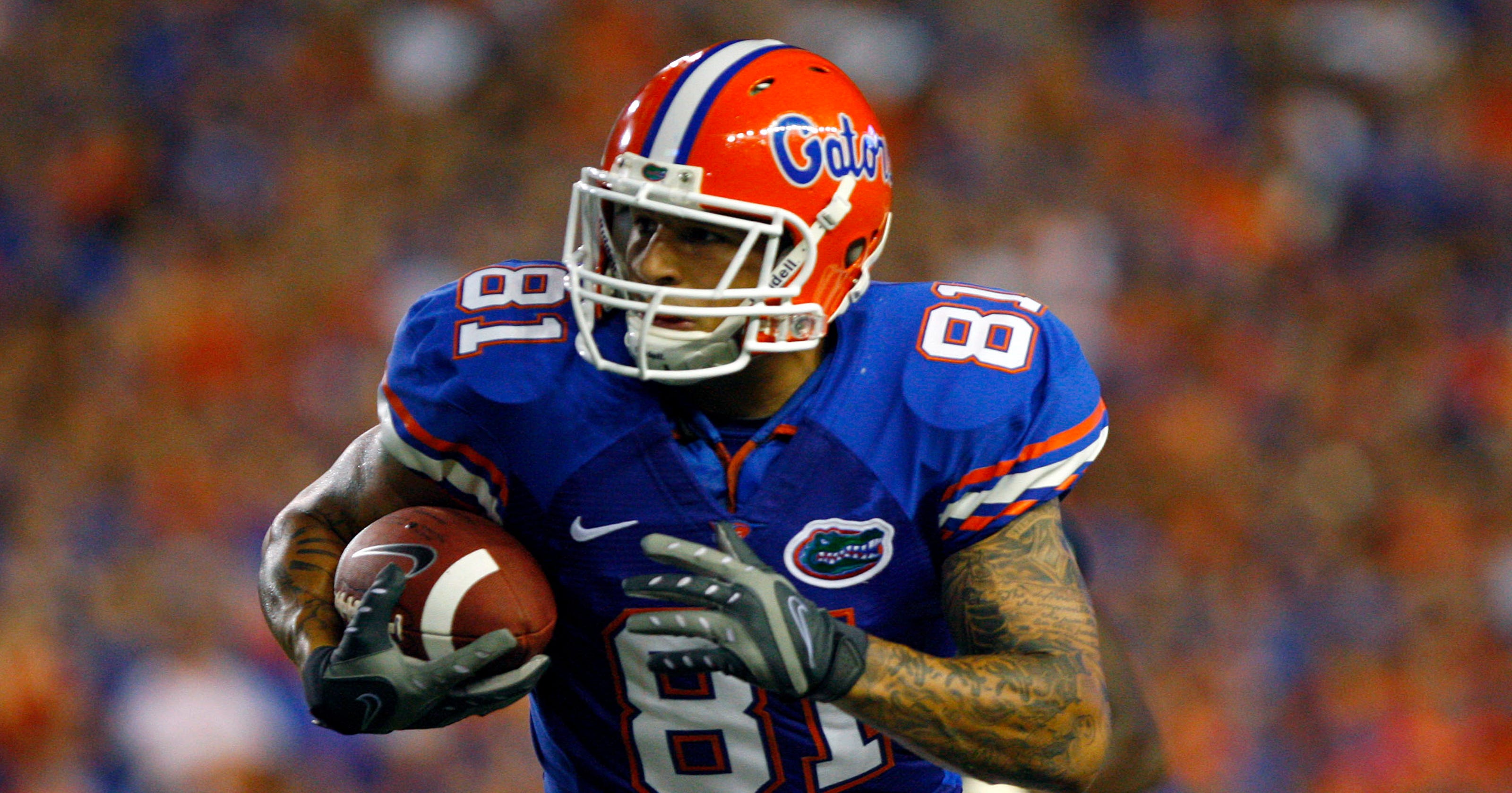 USA TODAY Archives Aaron Hernandez Honors Fathers Memory With Tattoos