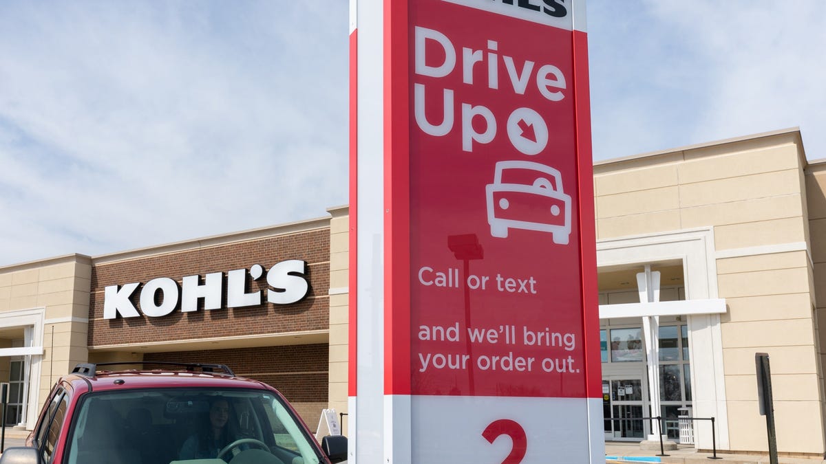 Curbside pickup Customers can pickup items at these stores