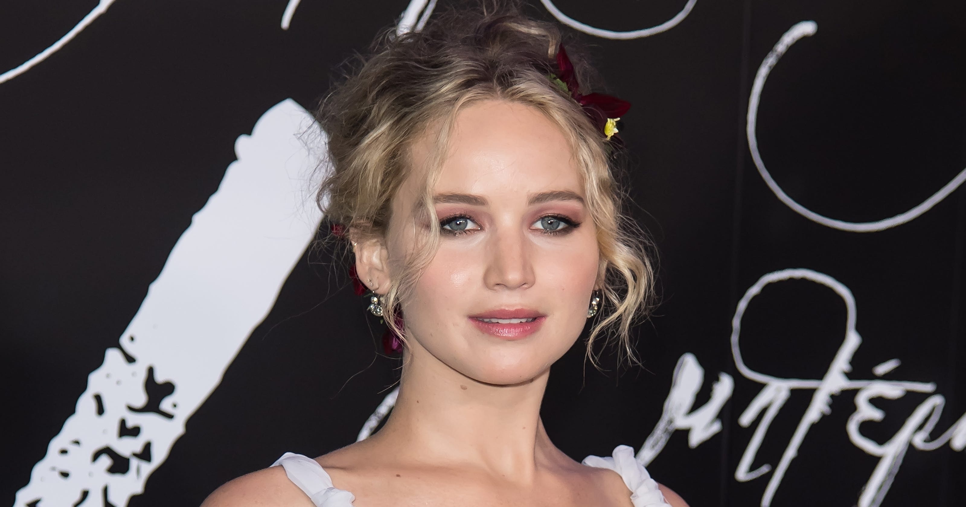 Get a first look at Jennifer Lawrence in the 'Red Sparrow' trailer