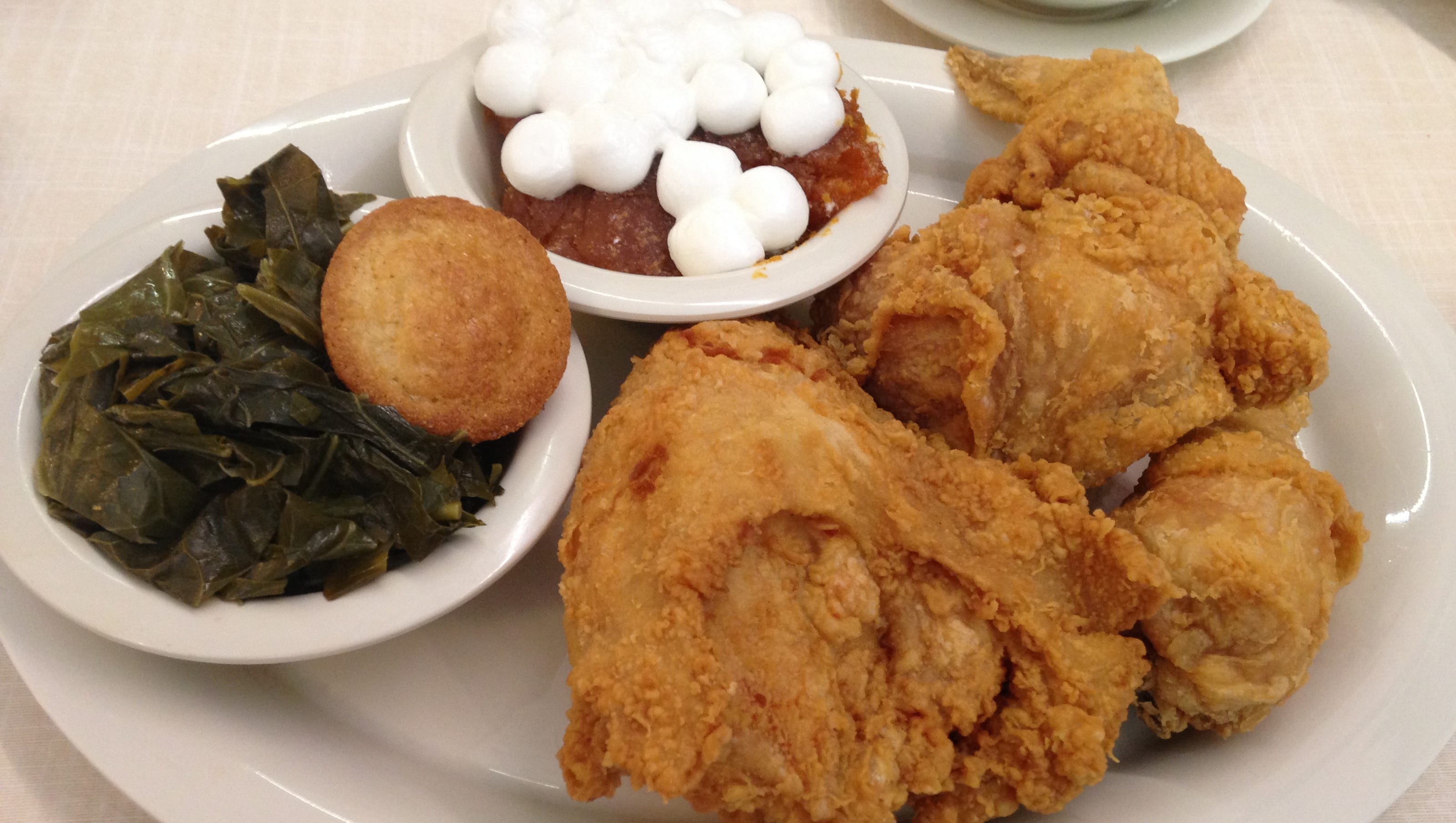 Atlanta S Dining Room Southern Specialties Shine At Mary