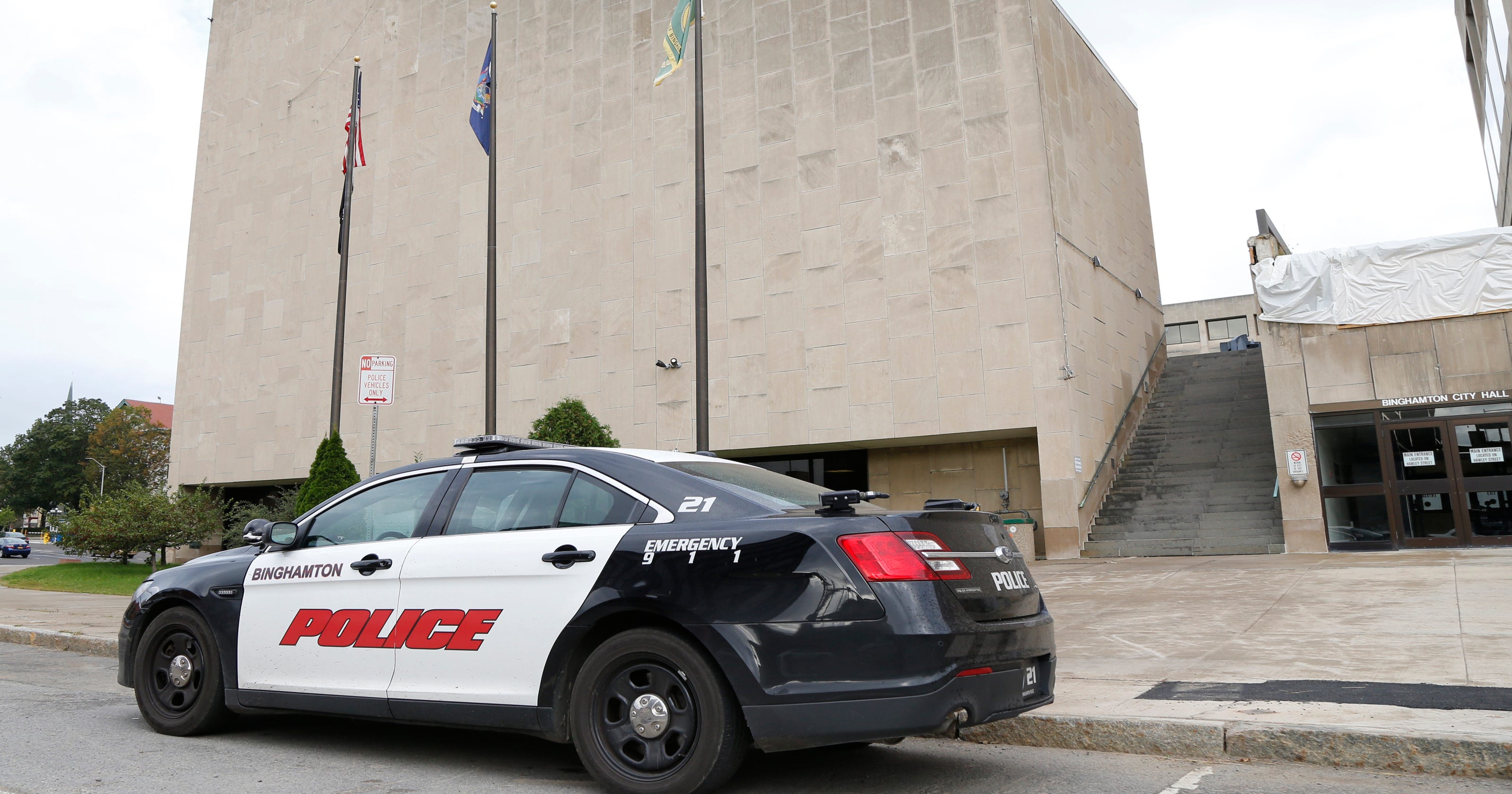 Binghamton Courtesy Cab Driver Robbed, Police Look For Three Men