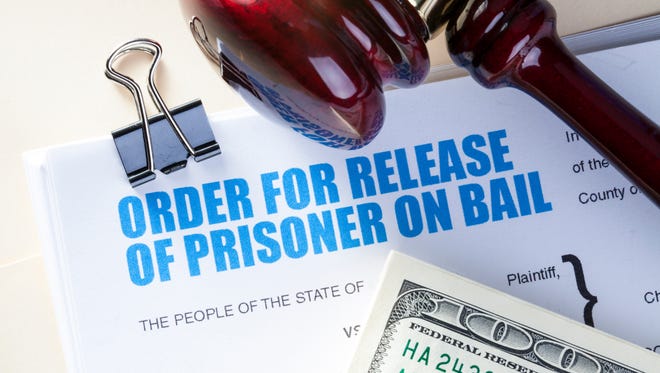 National Bail Out wants to pay bail for incarcerated dads so they can be home on Father's Day.