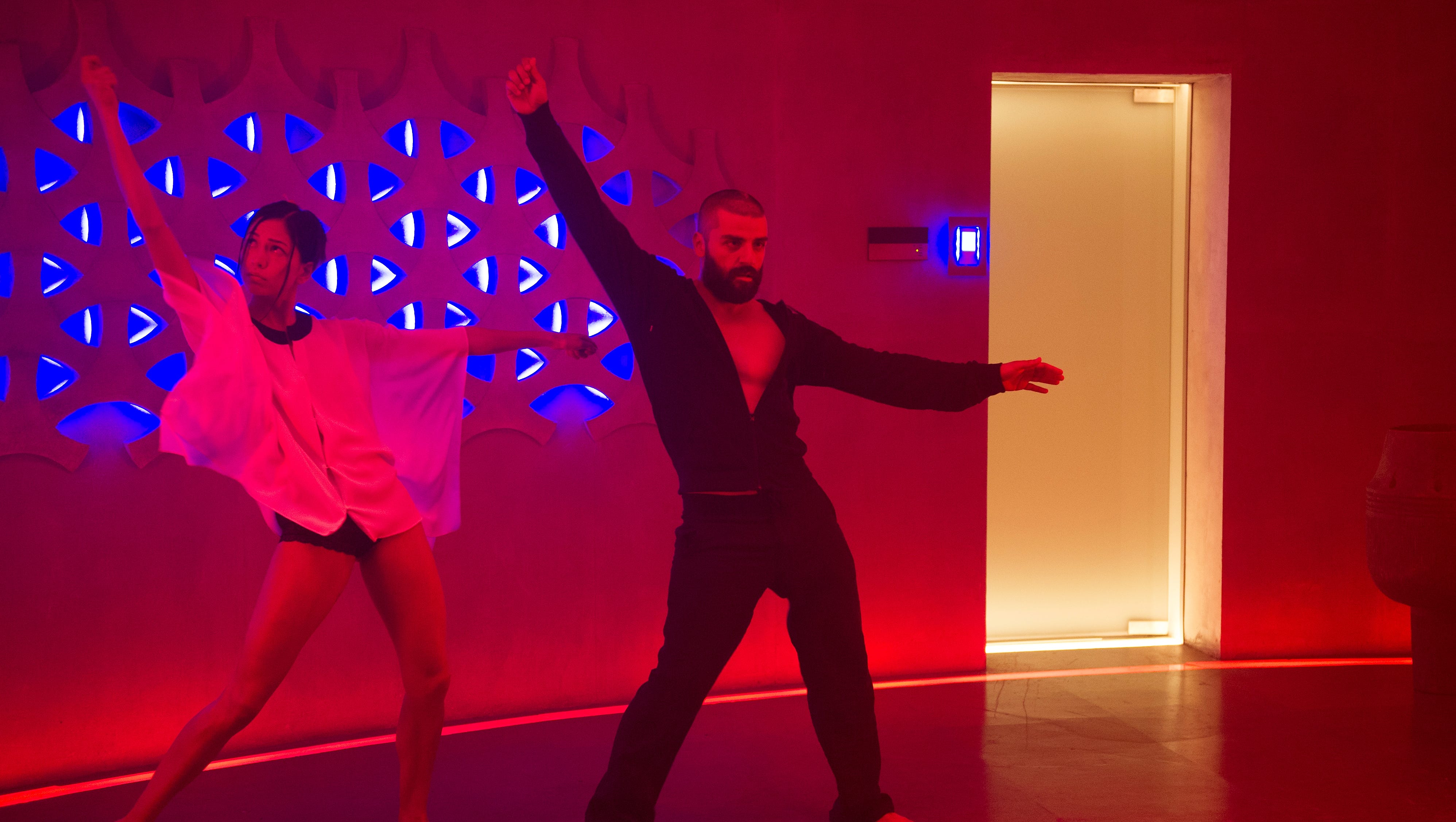 Watch Oscar Isaac Dance To Your Favorite Songs Via This Amazing